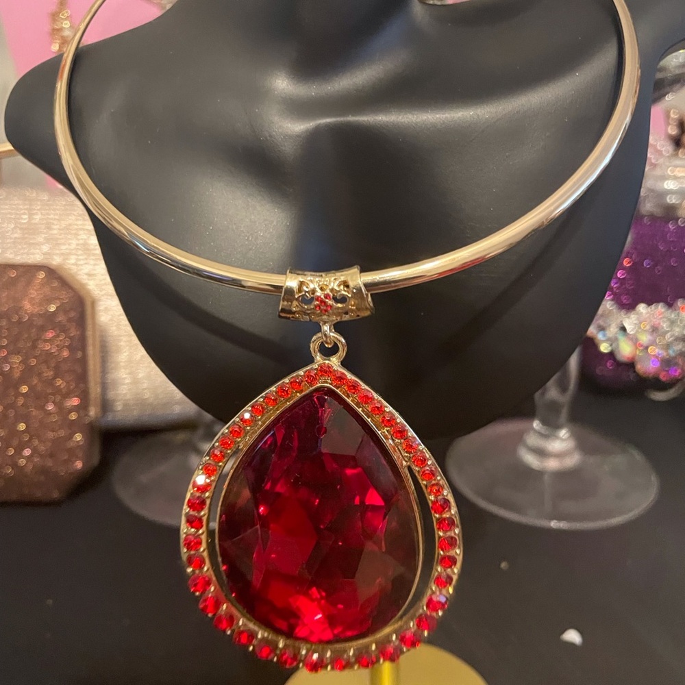 Fashion Jewelry Red and Gold Statement Necklace